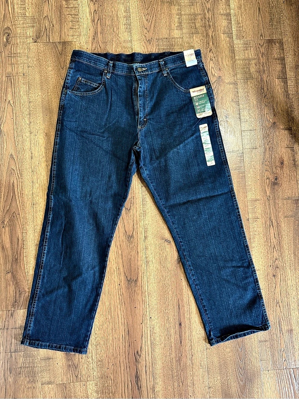 WRANGLER 35Men's Straight Leg Relaxed Fit Stretch Dark Wash Denim Jeans NWT